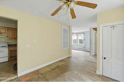 110 Elizabeth St, Pittsfield, MA 01201 - Photo 26