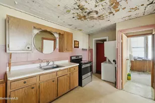 110 Elizabeth St, Pittsfield, MA 01201 - Photo 14