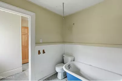 110 Elizabeth St, Pittsfield, MA 01201 - Photo 34