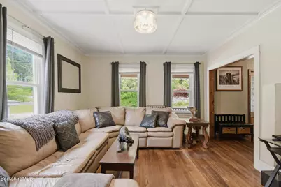 33 Orchard St, Adams, MA 01220 - Photo 10