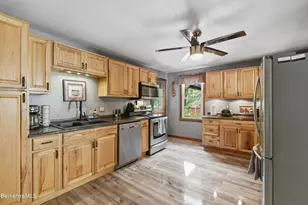 33 Orchard St, Adams, MA 01220 - Photo 16