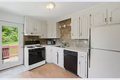 53 Off South St, Hinsdale, MA 01235 - Photo 8