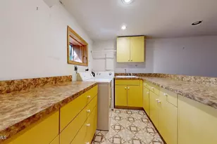 38 Hubbard St, Lenox, MA 01240 - Photo 16