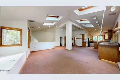 38 Hubbard St, Lenox, MA 01240 - Photo 4