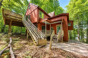 38 Hubbard St, Lenox, MA 01240 - Photo 2