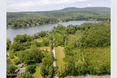 8 Heberts Cove, Monterey, MA 01245 - Photo 4