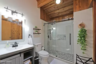 707 Benton Hill Rd, Becket, MA 01223 - Photo 36