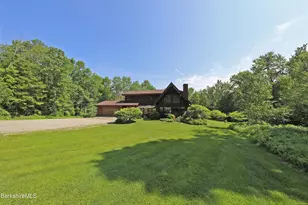 707 Benton Hill Rd, Becket, MA 01223 - Photo 4