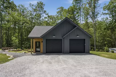 23 Silver St, Lanesborough, MA 01237 - Photo 8