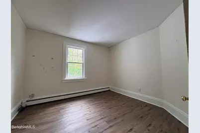 60 Cottage St, Great Barrington, MA 01236 - Photo 16