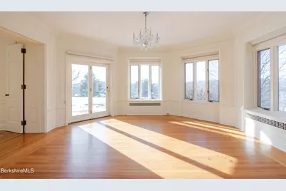 200 Old Stockbridge Rd Vanna #3, Stockbridge, MA 01262 - Photo 10