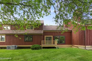 46 Lower Windflower Wy, Williamstown, MA 01267 - Photo 22