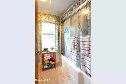 53 Mahaiwe St, Great Barrington, MA 01230 - Photo 38