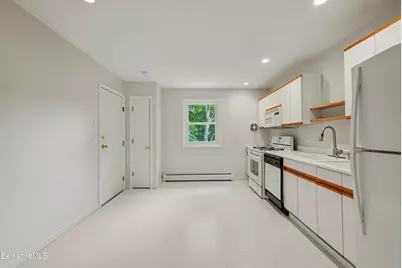 5 Morgan Manor #Unit 8, Lenox, MA 01240 - Photo 8