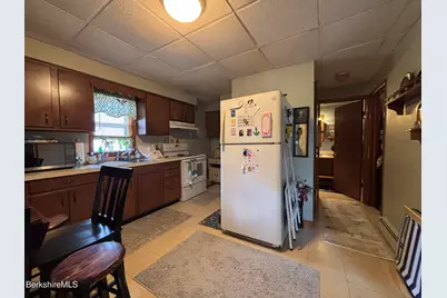 319 Fenn St, Pittsfield, MA 01201 - Photo 22