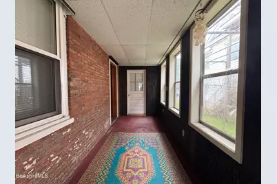319 Fenn St, Pittsfield, MA 01201 - Photo 6