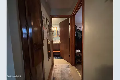 319 Fenn St, Pittsfield, MA 01201 - Photo 28