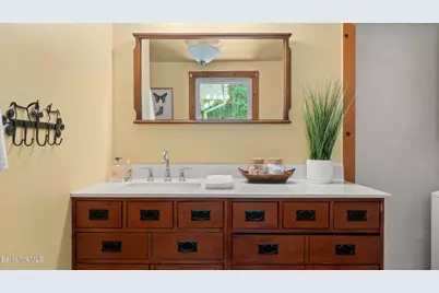 1 Pixley Hill Rd, Stockbridge, MA 01262 - Photo 20