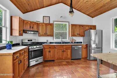 224 Boardman St, Sheffield, MA 01257 - Photo 14