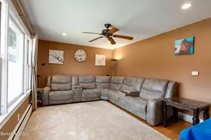 38 Velma Ave, Pittsfield, MA 01201 - Photo 6