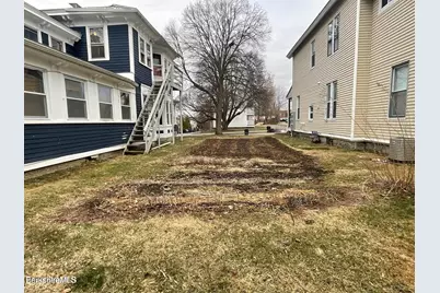 29 Linden St, Pittsfield, MA 01201 - Photo 4
