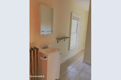 29 Linden St, Pittsfield, MA 01201 - Photo 20