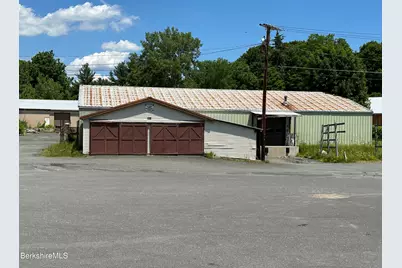 20 Maple Ave, Great Barrington, MA 01230 - Photo 12