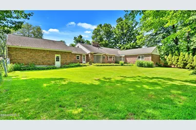1 Mountain Dr, Pittsfield, MA 01201 - Photo 4