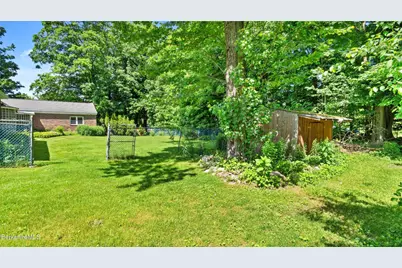 1 Mountain Dr, Pittsfield, MA 01201 - Photo 8