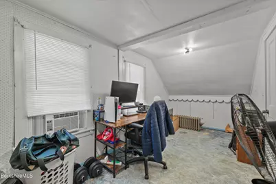 8 Glenn St, Adams, MA 01220 - Photo 24