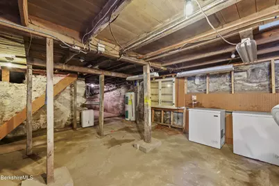 8 Glenn St, Adams, MA 01220 - Photo 28