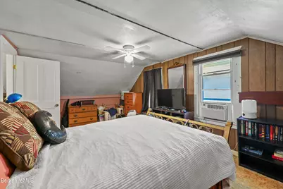 8 Glenn St, Adams, MA 01220 - Photo 20