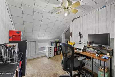8 Glenn St, Adams, MA 01220 - Photo 22