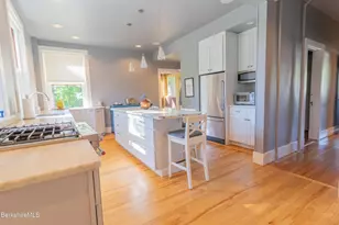 19 Cliffwood St, Lenox, MA 01240 - Photo 24