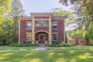 19 Cliffwood St, Lenox, MA 01240 - Photo 2