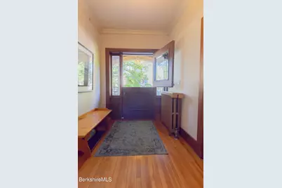 19 Cliffwood St, Lenox, MA 01240 - Photo 10