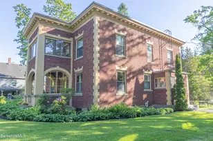 19 Cliffwood St, Lenox, MA 01240 - Photo 4