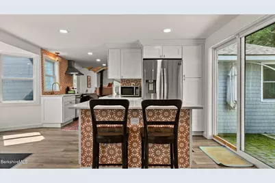 418 Monterey Rd, Great Barrington, MA 01230 - Photo 6
