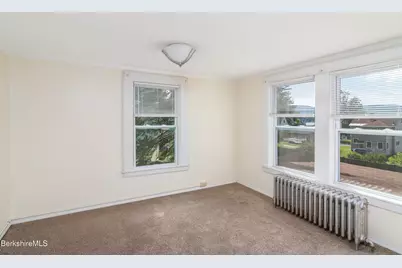 73 Westchester Ave, Pittsfield, MA 01201 - Photo 20