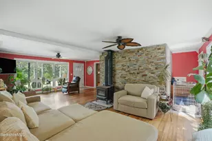 491 Main Rd, Savoy, MA 01256 - Photo 6