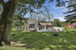 491 Main Rd, Savoy, MA 01256 - Photo 30