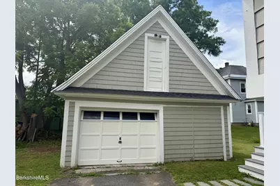 33 Reuter Ave, Pittsfield, MA 01201 - Photo 24