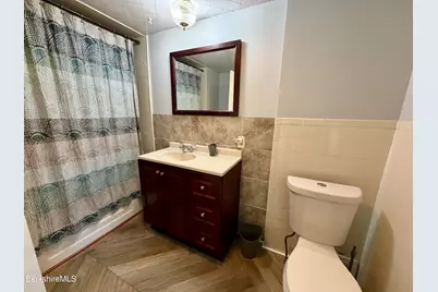 33 Reuter Ave, Pittsfield, MA 01201 - Photo 22