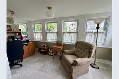 33 Reuter Ave, Pittsfield, MA 01201 - Photo 6