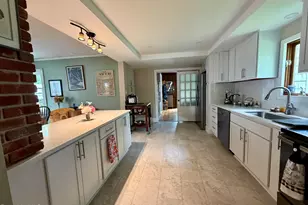 33 Reuter Ave, Pittsfield, MA 01201 - Photo 10
