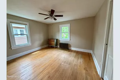 33 Reuter Ave, Pittsfield, MA 01201 - Photo 20