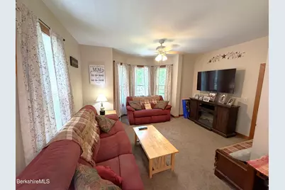 30 Richview Ave, North Adams, MA 01247 - Photo 8