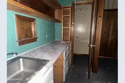 100 Wendell (Suite 2) Ave, Pittsfield, MA 01201 - Photo 6