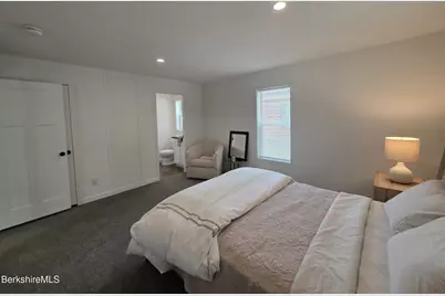 395 Cheshire Rd #113, Pittsfield, MA 01201 - Photo 12