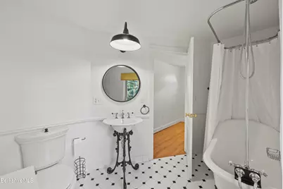 22 Maple St, Adams, MA 01220 - Photo 44